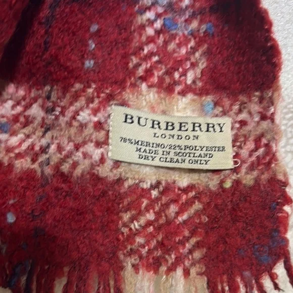 Burberry Plaid Wool Blend Scarf Unisex Red & White Plaid ( EXCELLENT CONDITION) - Picture 3 of 6